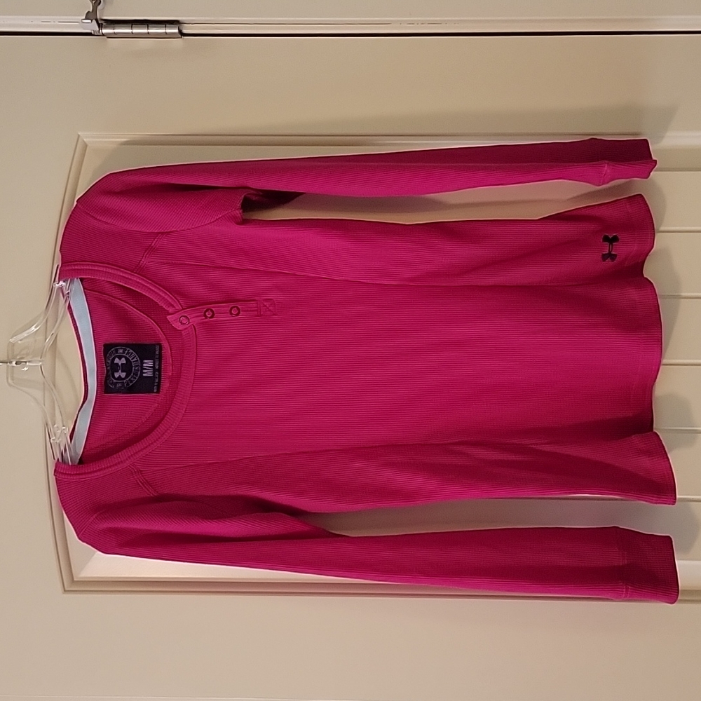 Under Armour Pink Thermal Long Sleeved Top, Size Medium